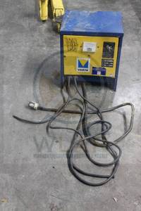 lot 134 image: VARTA&nbsp S6-450A1 INDUSTRIAL&nbsp BATTERY CHARGER , PHASE1  NEED REPLACEMENT POSNEG CABLES  SEE PICS&nbsp
