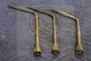 lot 180 image: 3 VICTOR TORCHES 10 - TYPE-1, 9 - TYPE-1 AND 8-TYPE-1