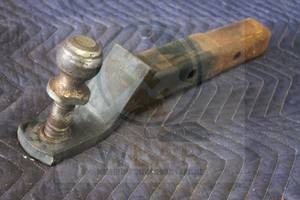 lot 211 image: BALL MOUNT TRAILER HITCH WITH CURT 2 BALL 5000LB MAX LOAD