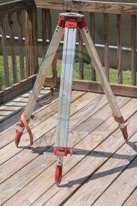 lot 231 image: TOP CON TRIPOD CONTRACTOR SURVEYING INSTRUMENT