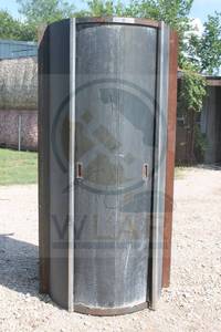 lot 240 image: REVOLVING DARKROOM DOOR 6.5 TO 7FT TALL MODEL 200S