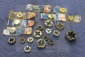 lot 277 image: LOT OF ASSORTED MACHINIST THREAD DIE