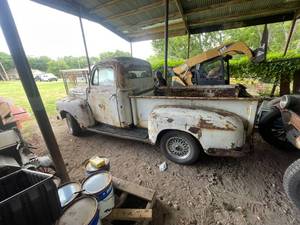 lot 70 image: LATE 1940S TO EARLY 1950S FORD F-1 Ford F-1VIN NEEDS WORK F1R1DL21559 BILL OF SALE ONLY