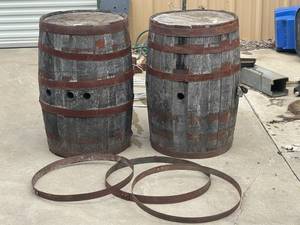 lot 137 image: TOTAL OF 2 LARGE WOOD WHISKEY WINE BARRELS&nbsp