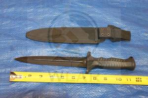 lot 24 image: TITAN DAGGER KNIFE WITH QUICK DRAW SHEATH&nbsp