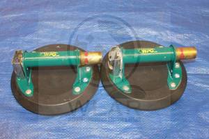 lot 32 image: TOTAL OF 2 WPG POWR -GRIP DENT PULLERS&nbsp