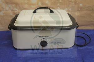 lot 78 image: HAMILTON BEACH 18 QT LIDDED ROASTER OVEN&nbsp