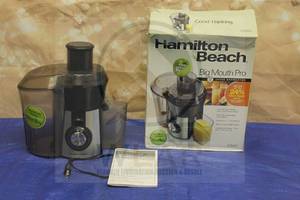 lot 79 image: HAMILTON BEACH BIG MOUTH PRO JUICE EXTRACTOR 676082 IN ORIGINAL BOX&nbsp
