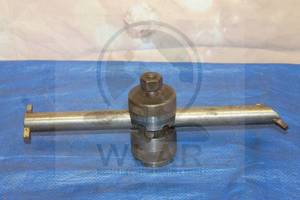 lot 94 image: LATHE BORING BAR HOLDER TOOL WITH 16 BAR&nbsp