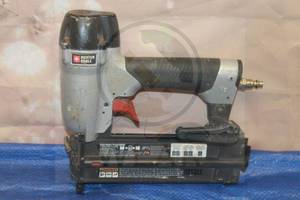 lot 110 image: PORTER CABLE BN200C PNEUMATIC BRAD NAILER&nbsp