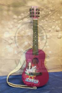 lot 168 image: 2010 VIACOM FIRST ACT ICARLY THEMED ACOUSTIC GUITAR