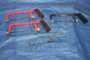 lot 178 image: LOT OF 4 MINI COMPACT HANDSAWS
