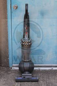 lot 192 image: DYSON VACUUM