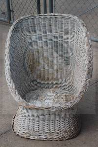 lot 212 image: WICKER CHAIR&nbsp