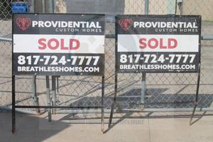lot 216 image: 2 METAL FRAME ADVERTISING SIGNS CAN EASILY BE COVERED WITH YOUR PERSONAL AD.