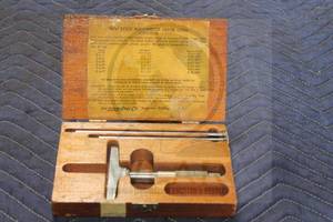 lot 212 image: THE LUFKIN RULE CO. MICROMETER DEPTH GAUGE&nbsp IN ORIGINAL WOOD CASE&nbsp