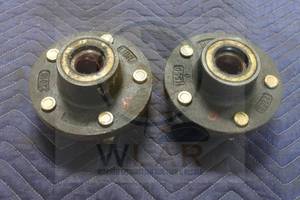 lot 219 image: TOTAL OF 2 LIBRA 22018&nbsp TRAILER WHEEL IDLER HUB ASSEMBLY&nbsp ,H550&nbsp