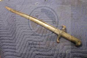 lot 221 image: ANTIQUE WWI ERA FRENCH M1866 CHASSEPOT BAYONET SWORD&nbsp