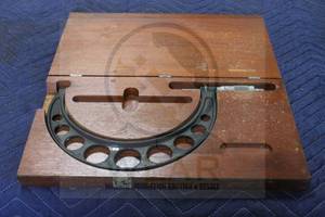 lot 230 image: BROWN &amp SHARPE 522520 OUTSIDE MICROMETER 7-8&nbsp IN ORIGINAL WOOD STORAGE CASE ,&nbsp