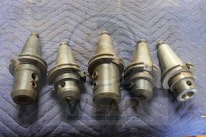 lot 236 image: TOTAL OF 5 ASSORTED SIZE CAT50&nbsp END MILLS&nbsp TAPER TOOL HOLDERS  SEE PICS&nbsp