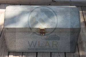 lot 241 image: VINTAGE GALVANIZED METAL TOOL STORAGE TRUNK&nbsp CHEST , 27 L X 17H&nbsp