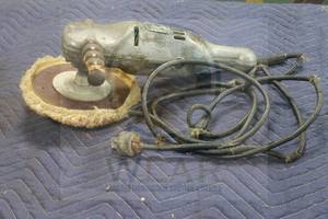 lot 6 image: BLACK &amp DECKER 683 HEAVY DUTY SERVICE MASTER POLISHER&nbsp