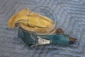 lot 11 image: CENTRAL PNEUMATIC 32860 SPARK PLUG CLEANER&nbsp