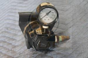 lot 28 image: PARKER&nbsp INDUSTRIAL COMPRESSED AIR&nbsp PRESSURE&nbsp 0-200 PSI REGULATOR GAUGE , 06R213AC&nbsp&nbsp