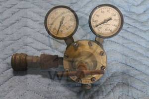 lot 29 image: CA. NORGREN CO DUAL GAUGE REGULATOR&nbsp TYPE 4C2B&nbsp
