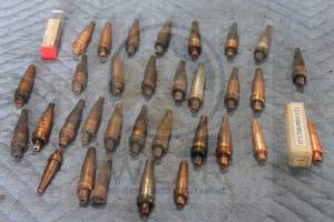 lot 32 image: TOTAL OF 33 ASSORTED BRAND&nbsp ACETYLENE WELDING CUTTING TIPS&nbsp
