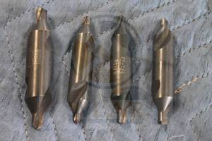 lot 55 image: TOTAL OF 4 CENTER DRILL HSS LATHE MILL DOUBLE END CUTTING COUNTERSINK BITS  SEE PICS&nbsp