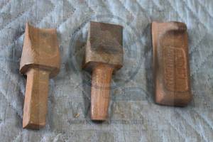 lot 71 image: TOTAL OF 3 ANTIQUE BLACK SMITH HARDY HOLE TOOLS  SEE PICS&nbsp