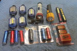 lot 85 image: LOT OF VARIOUS BRAND FLASH LIGHTS  SEE PICS&nbsp