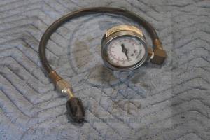 lot 89 image: COMPRESSION GAUGE&nbsp WITH&nbsp 3000 PSI HOSE&nbsp