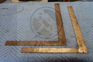 lot 101 image: TOTAL OF 2 FRAMING 22 SQUARE RULERS , J&ampJ  STANLEY&nbsp