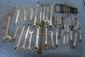 lot 121 image: LOT OF VARIOUS BRAND SIZE WRENCHES  SEE PICS&nbsp