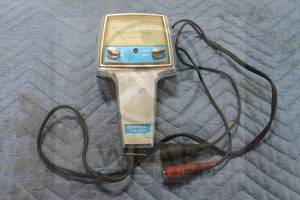 lot 132 image: VINTAGE TACH -DWELL POINT TESTER&nbsp
