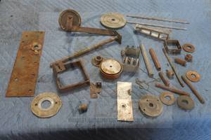 lot 190 image: VINTAGE COLLECTION OF CRANE STEAM ENGINE TRACTION ACCESSORIES  SEE PICS&nbsp