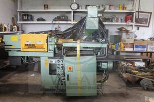 lot 248 image: ARBURG ULTUNDER 221-55-250 INJECTION MOLDING MACHINE&nbsp