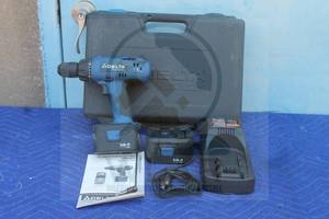 lot 34 image: DELTA SHOPMASTER CORDLESS DRILL DRIVER, 2-BATTERIES AND STANDING CHARGER MODEL CL144, CL144B, CL144C&nbsp WITH CARRY CASE&nbsp &amp MANUAL&nbsp