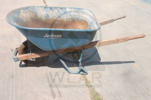 lot 35 image: JACKSON PROFESSIONAL TOOL&nbsp HEAVY DUTY CONSTRUCTION WHEELBARROW&nbsp