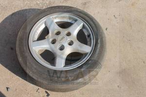 lot 50 image: ABS&nbsp 5-SPOKE ALUMINUM ALLOY WHEEL RIM WITH GOODYEAR EAGLE LS TIRE&nbsp