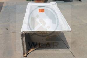 lot 69 image: &nbsp WHITE SOAKING BATHTUB&nbsp SKS7KCR9 , 60 X 30&nbsp