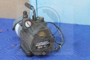 lot 104 image: RITCHIE 6CFM YELLOW JACKET SUPER EVAC PUMP 2 STAGE WITH MARATHON ELECTRIC FAN &amp BLOWER AVH48S17D2058MP&nbsp