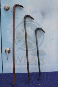 lot 179 image: 2 CROWBARS 24, 30 AND 35