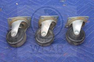 lot 23 image: TOTAL OF 3 CASTERS , 3&nbsp