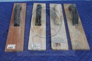 lot 216 image: TOTAL OF 4 ASSORTED BRAND WOOD 16 CONCRETE HAND FLOATS&nbsp