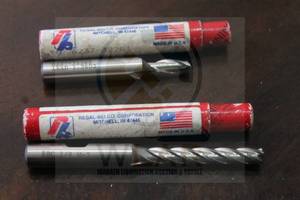 lot 14 image: TOTAL OF 2 REGAL- BELOIT RBC HSS END MILLS , - 1 - 14&nbsp M-7 2FLUTE&nbsp END MILL&nbsp 1P562005C&nbsp &amp&nbsp 1 14&nbsp M-7&nbsp 7P449A&nbsp 4FLUTE END MILL&nbsp