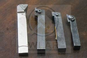 lot 33 image: TOTAL OF 4 ASSORTED BRAND SIZE SANDVIK CROMANT LATHE TURNING TOOL CARBIDE INSERT HOLDERS  SEE PICS&nbsp