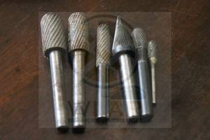 lot 46 image: TOTAL OF 6 ASSORTED SIZE  BRAND COLLECTION OF CARBIDE ROTARY MILLING BURRS  SEE PICS&nbsp